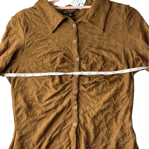 Fashion Nova NWT Liliana Brown Textured Pant Set Ruched Button Top Flare Pants - Picture 9 of 16